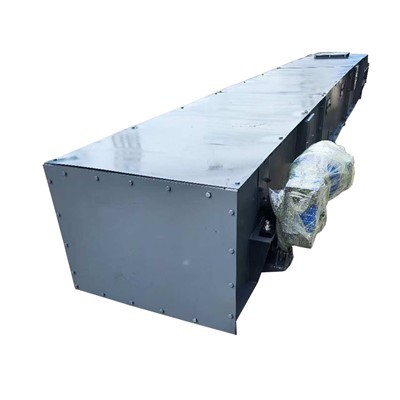 Convoyeur à bande de couverture horizontale avec ceinture à jupe en caoutchouc